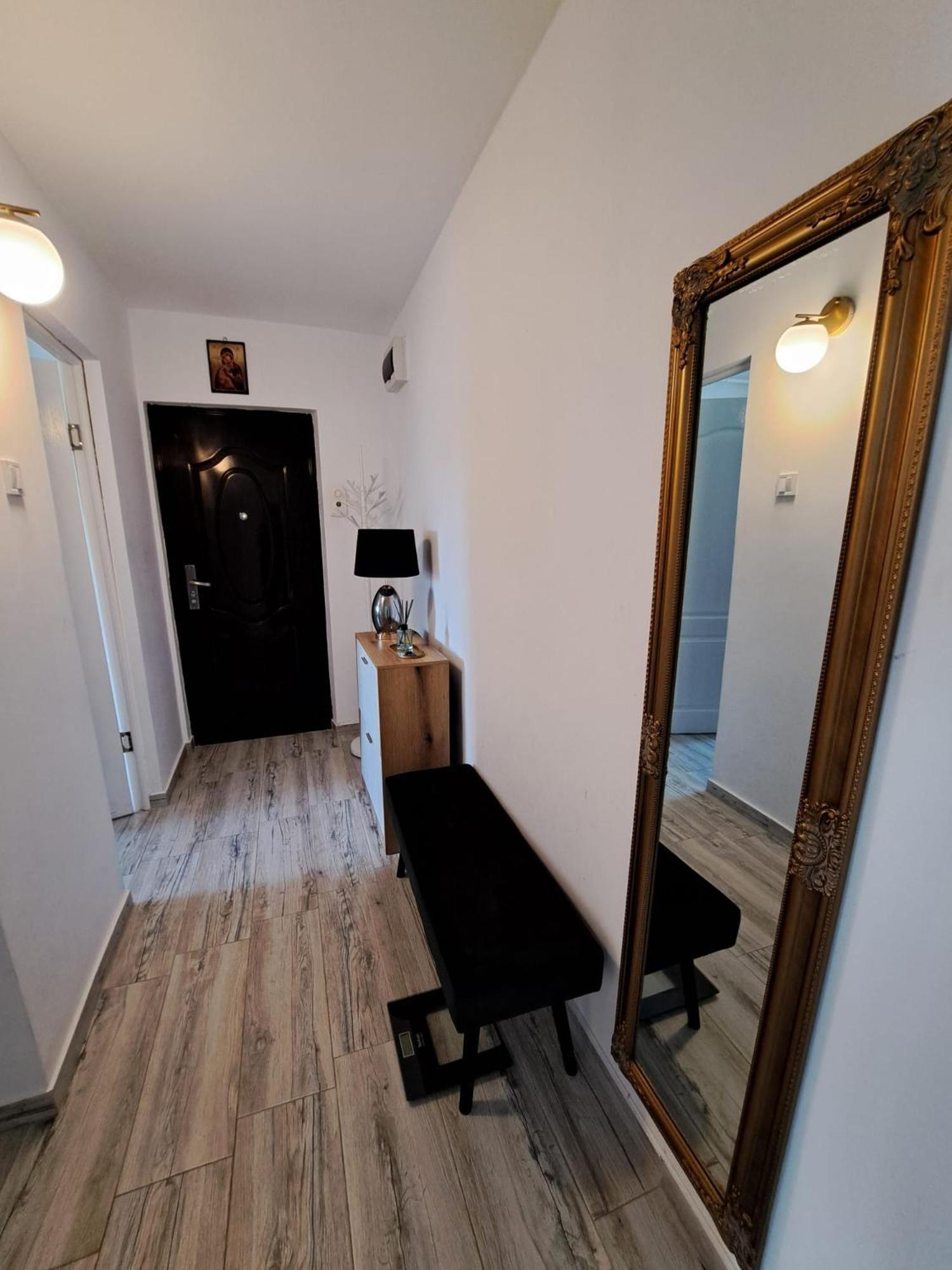 Station'S Loft Apartment Iasi Ngoại thất bức ảnh